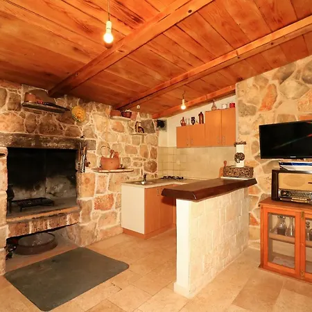 Holliday Robinson Tourism Maria * Jezera