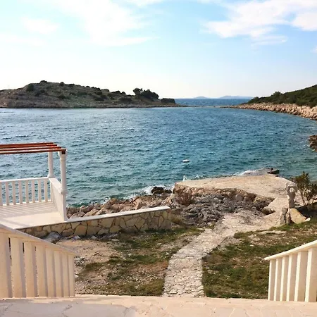 Holliday Robinson Tourism Maria Сasa de vacaciones Jezera