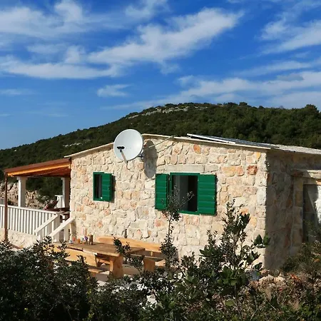 Holliday Robinson Tourism Maria *