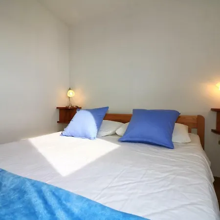 Holliday Robinson Tourism Maria Сasa de vacaciones Jezera