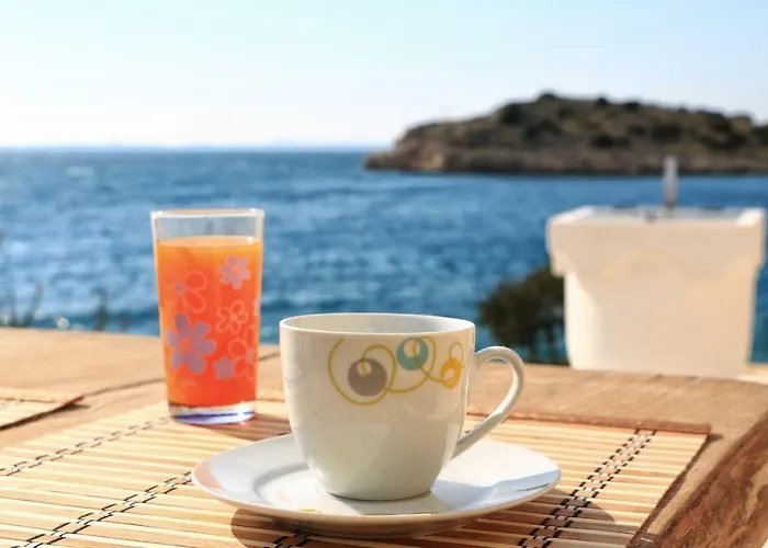 Holliday Robinson Tourism Maria Дом отдыха Езера